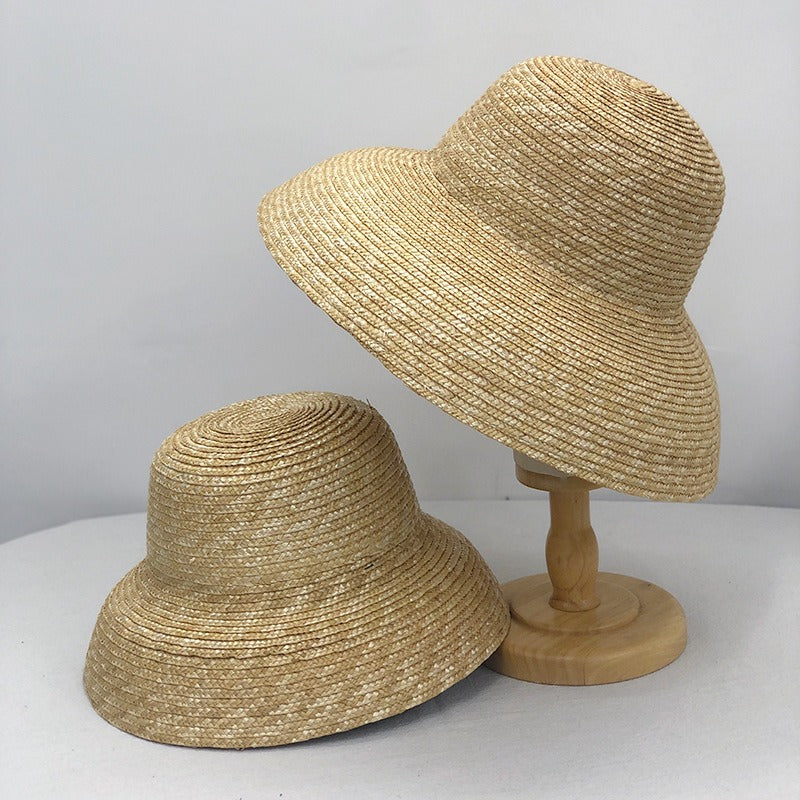Big brimmed straw hat for women in summer, French retro Hepburn style, round top, straw grass, big head, beach beach shading hat