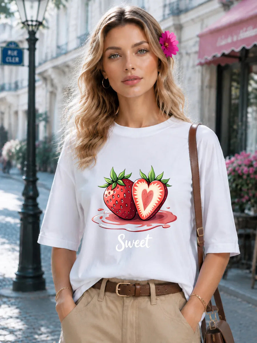 Loose strawberry printed short sleeved t-shirt for women