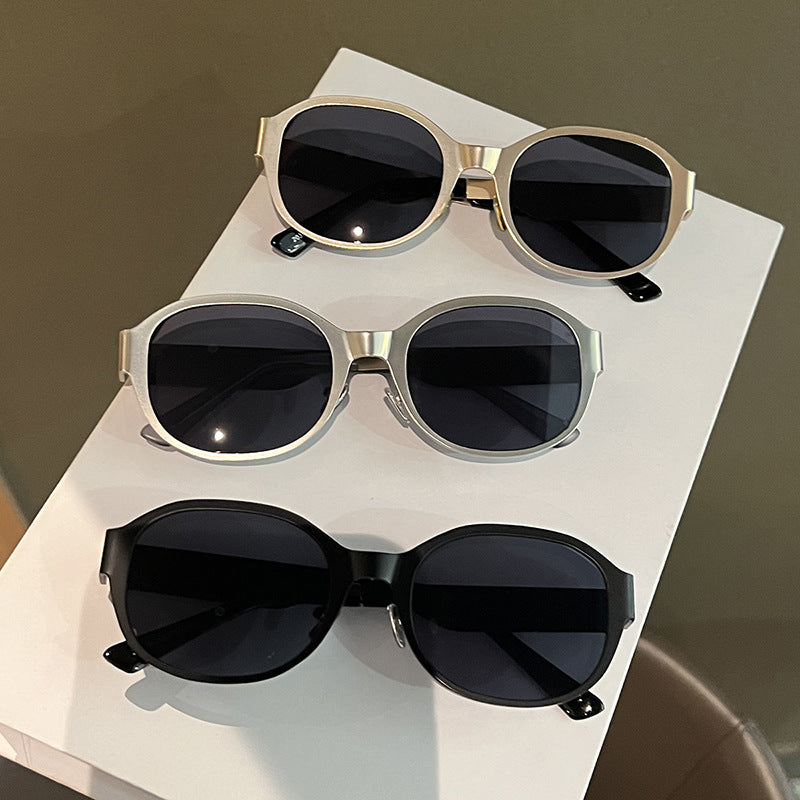 Ins textured metal retro concave shaped street photography sunglasses, trendy women's large frame round face personalized spicy girl sunglasses