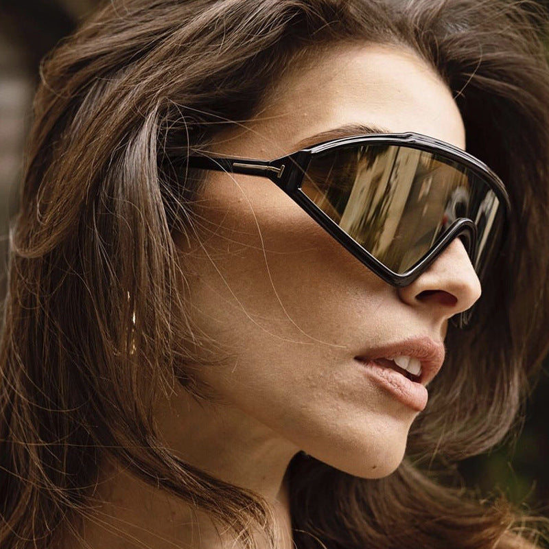 T-shaped triangle irregular connected sunglasses, fashionable retro sunglasses, runway sunglasses