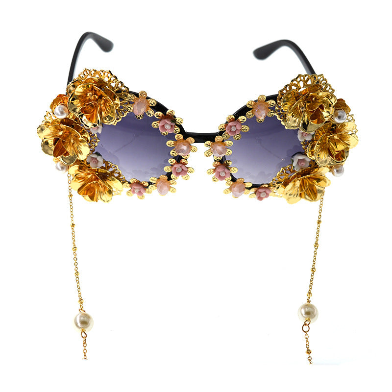 Women's sunglasses Baroque retro hollow carved black round frame sunglasses flower butterfly beach glasses